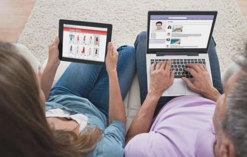 Digital-and-printed-catalog-03